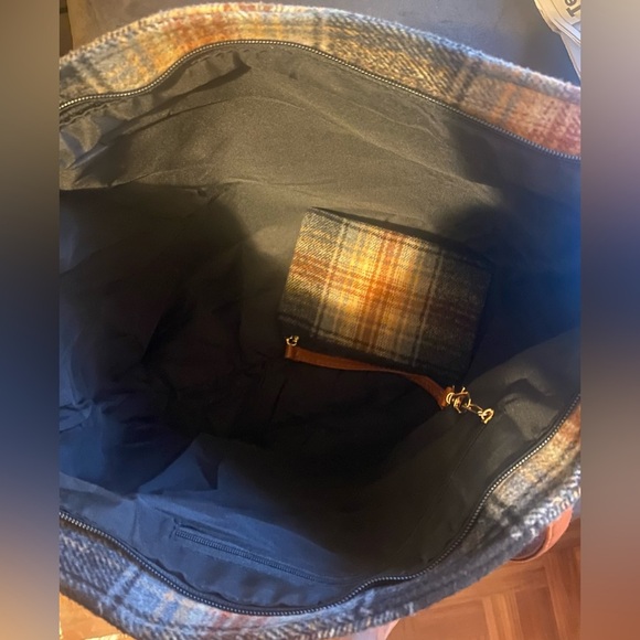 Plaid Bag - Picture 3 of 5
